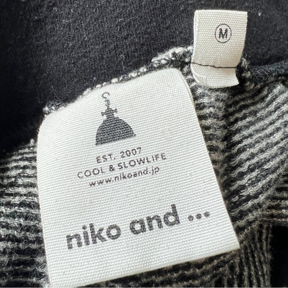 NIKO AND... High Waist Pull On Pants S214TL02AD Black Cream Size Medium - Picture 11 of 13